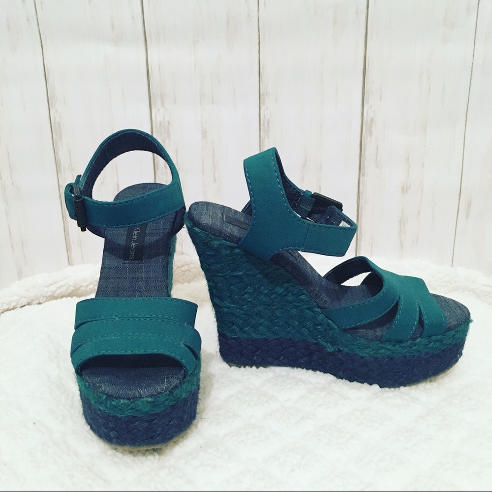 Calvin Klein Jean ls Breezie Teal Suede Wedges - 6